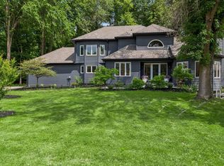 1570 Creek Run Trl, Excelsior, MN 55331
