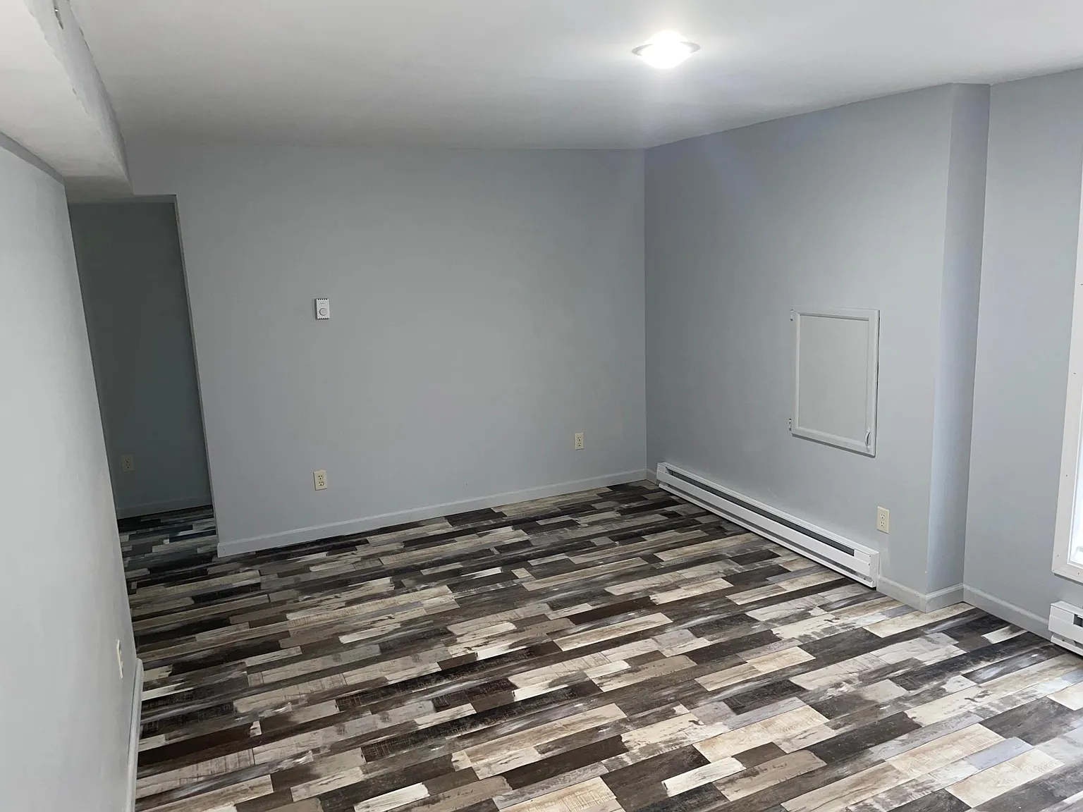 2 bed, 900 sqft, $975 — Photo 1