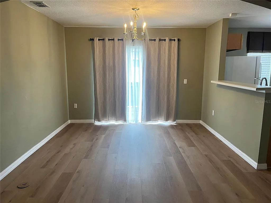 3 bed, 2.5 bath, 1771 sqft, $1,850 — Photo 4