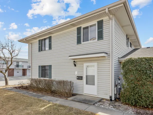 134 Barcliffe Ln #134, Schaumburg, IL 60194