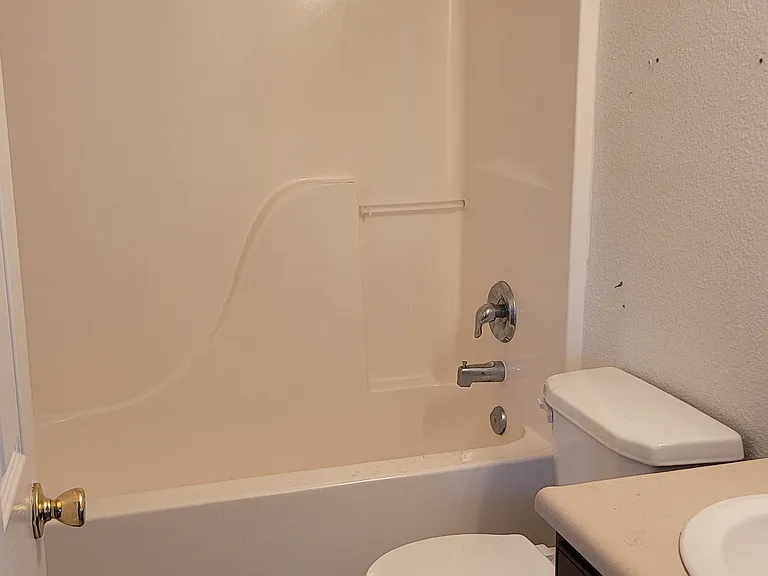 542 Sun Ridge Blvd — Photo 16