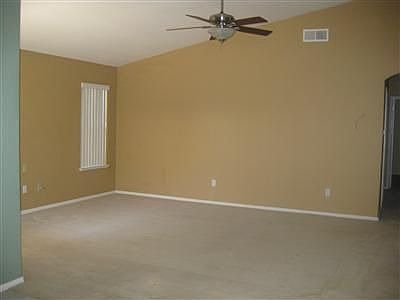 2nd image of 3212 Summer Ln