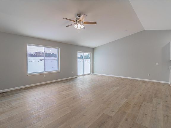 4th image of 3712 JACKRABBIT DRIVE