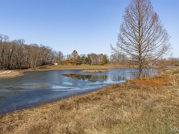 3rd image of 2161 Young Rd