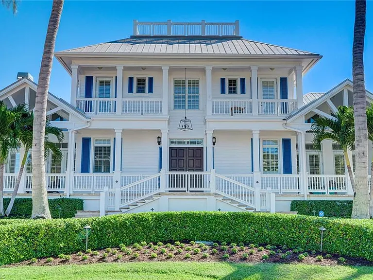 1551 Gulf Shore Blvd S — Photo 3