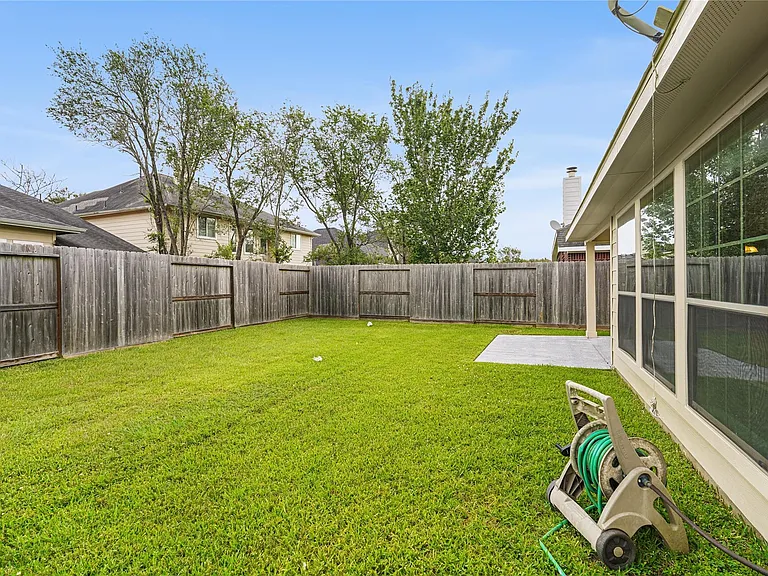 2310 Shadow Canyon Ct — Photo 27