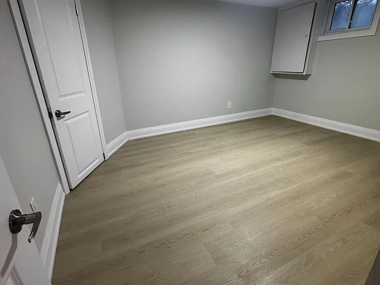 16 Almond Ave #BASEMENT — Photo 6