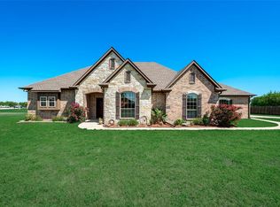1132 Chartres, Kaufman, TX 75142