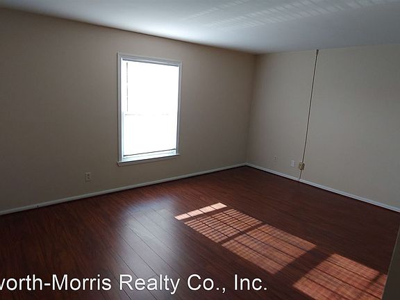 2nd image of 2302 20th Ave #5