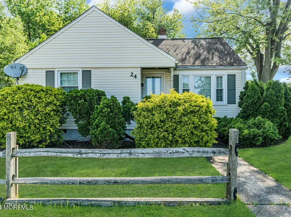 24 Snyder Avenue, Keansburg, NJ 07734