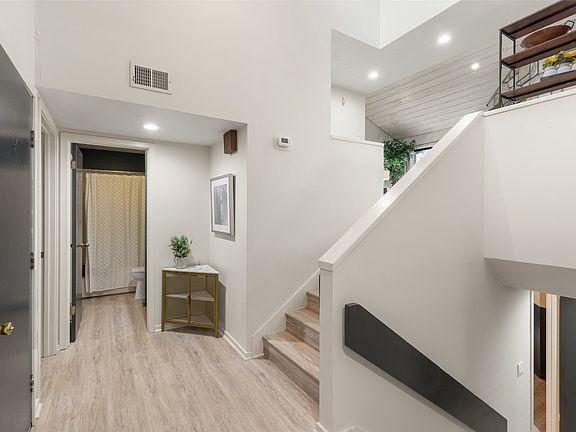 4th image of 84 Emerald Road #26