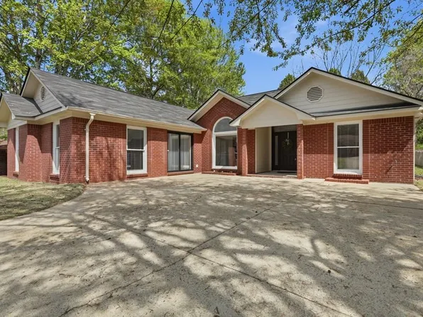 2222 Barnes Dr, Columbus, GA 31907