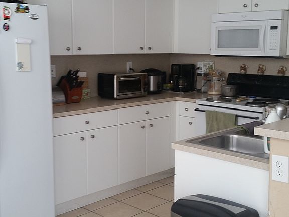 5th image of 7838 NW 108th Ct