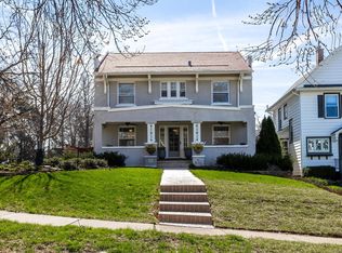 2431 Fulton Ave, Davenport, IA