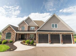 324 Longhill Rd, Goode, VA 24556