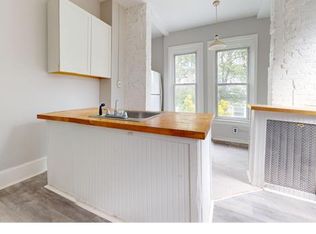 516 W Queen Ln APT 1, Philadelphia, PA 19144