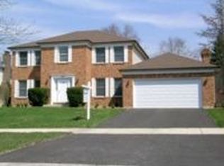 808 Thornapple Dr, Naperville, IL 60540