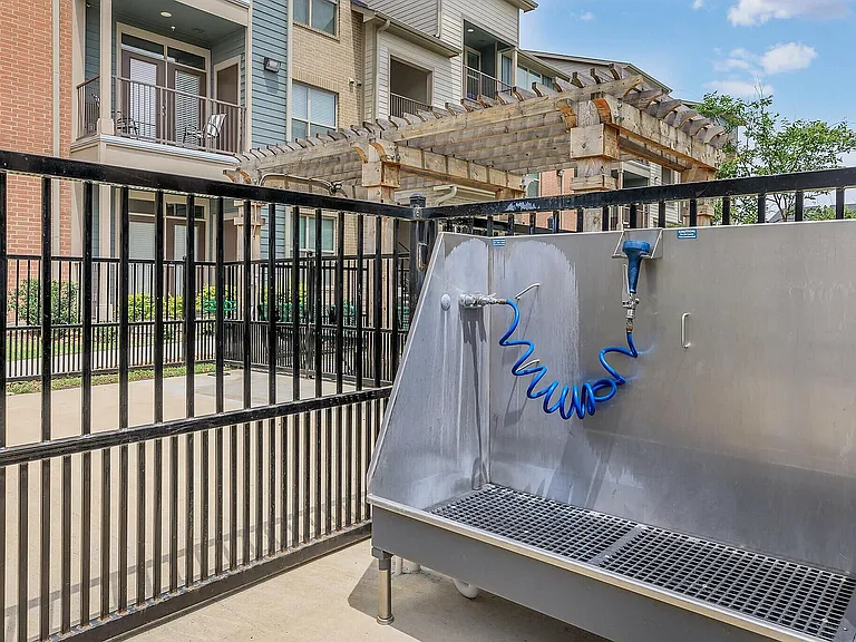 Pamper your pets with our dedicated wash station at Cityscape Apartments