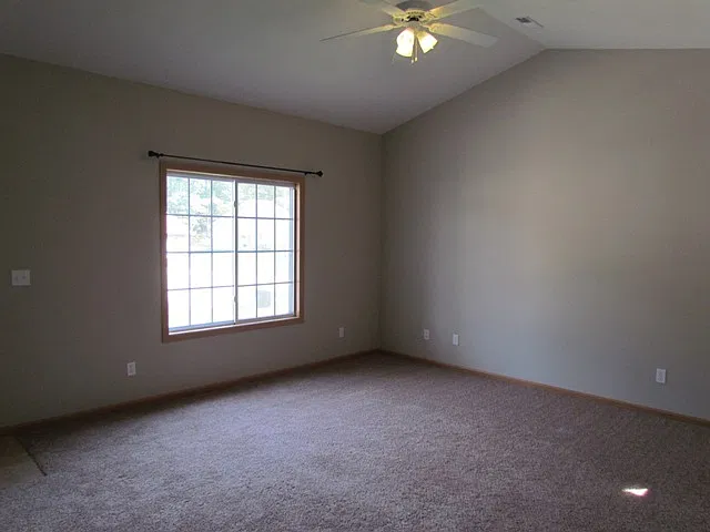 24850 Talladega — Photo 3