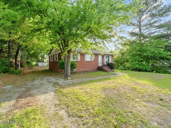 1109 Laurel Avenue, Rockingham, NC 28379