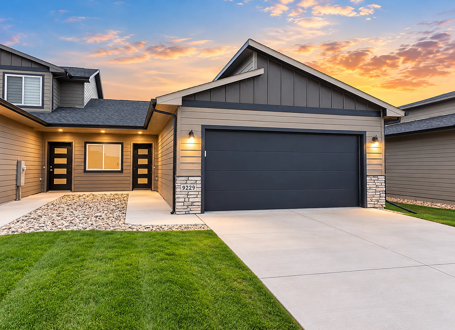 Modern 3-Bedroom Townhome with 2-Stall Garage in West Sioux Falls — Photo 1