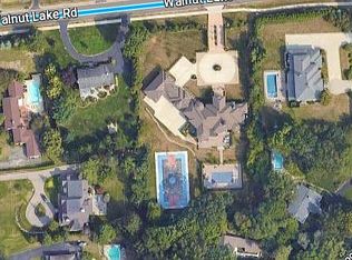 4635 Walnut Lake Rd, Bloomfield Hills, MI 48301