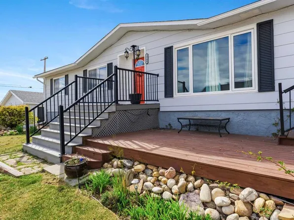 4508 SE 45th St, Mayerthorpe, AB T0E 1N0