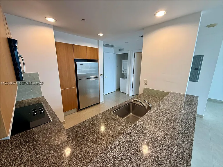 1060 Brickell Ave #2409 — Photo 5