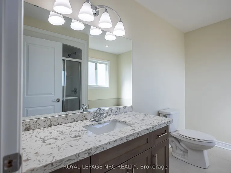 33 Cinnamon St — Photo 18