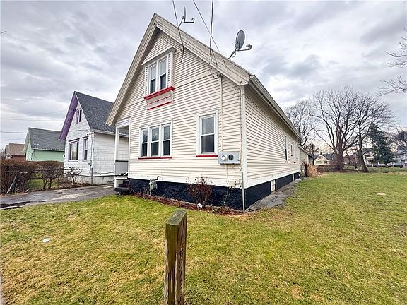 2nd image of 15 Dejonge St
