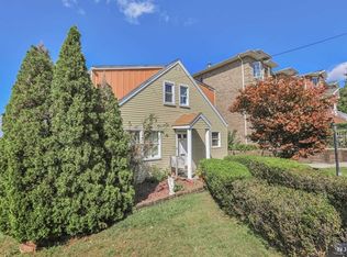 243 7th St FLOOR 2, Palisades Park, NJ 07650