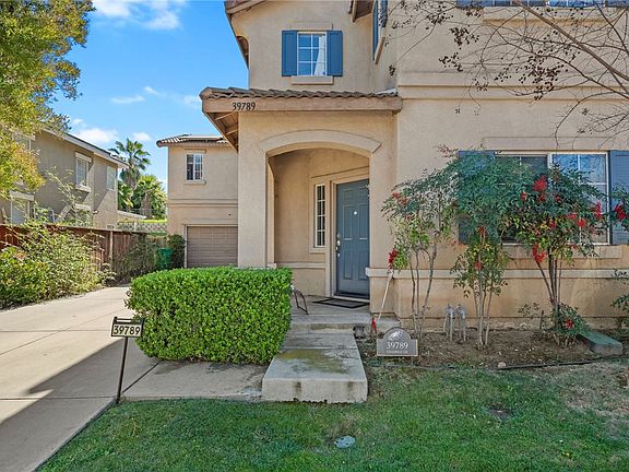 5th image of 39789 Chambray Dr