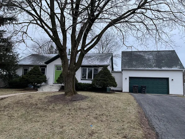1212 Horace St, Lake Geneva, WI 53147