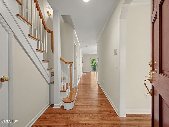 4th image of 51 Forest Ave APT 48