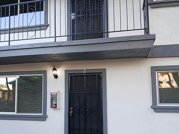 2nd image of 814 2nd St #2
