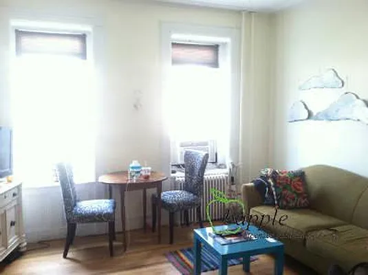 Rented by Bapple | media 51