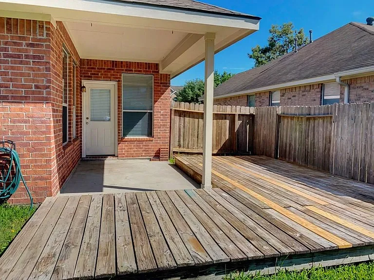 18207 Linden Forest Ln — Photo 27