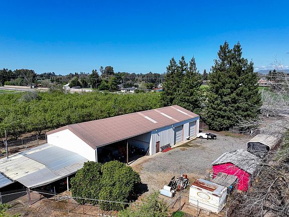 4th image of 9709 E Shaw Ave