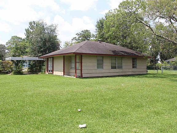 2nd image of 3820 Bryan Dr