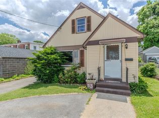 53 Dome St, Providence, RI 02908