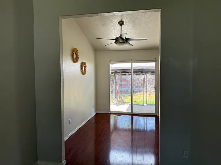 15910 NE 83rd St — Photo 7