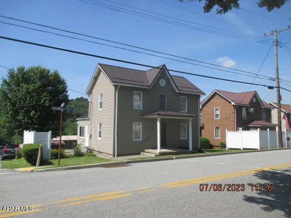 2400 Philadelphia Ave, Northern Cambria, PA 15714