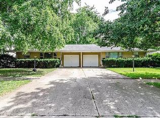 1205 E Harding Dr APT A, Urbana, IL