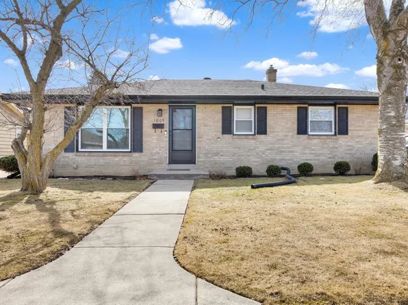 1009 Coronada DRIVE, Racine, WI 53402