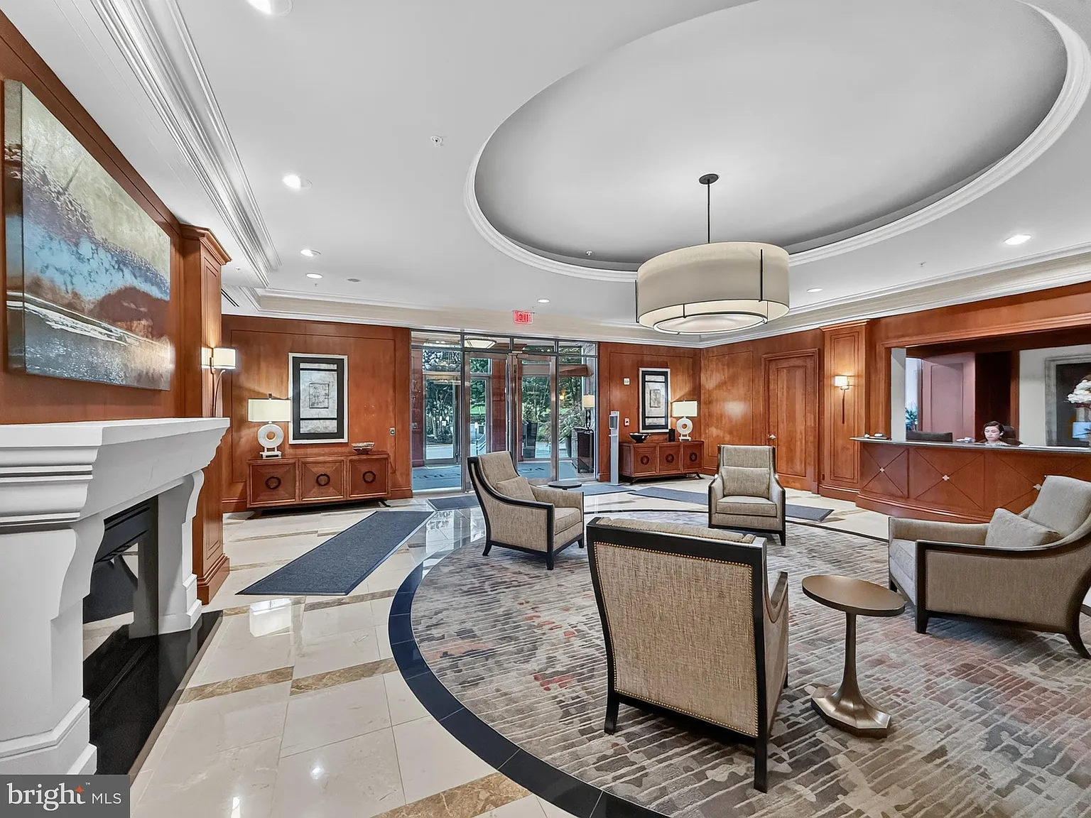 One Park Crest Condo — Photo 2