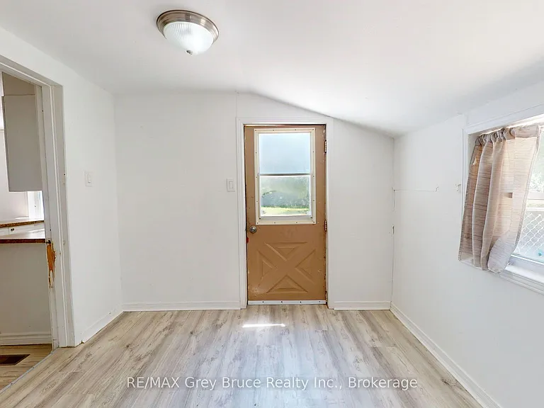 218 Denmark St — Photo 16