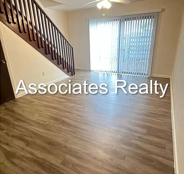 3600 SW 19th Ave #22 — Photo 1