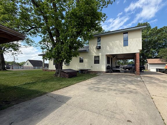 2nd image of 169 Bankhead Ln