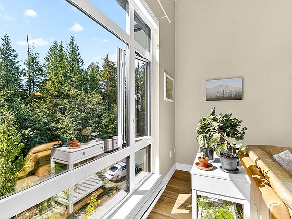 2nd image of 700 Yew Wood Rd #302