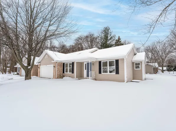 9618 Sebring Dr, Portage, MI 49002